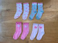 4 Paar Mädchen-Socken mit Schmetterlingen - Gr. 86-92 Niedersachsen - Helmstedt Vorschau