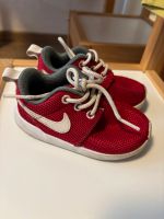 Süße Nikes Gr.20/21 Niedersachsen - Buxtehude Vorschau