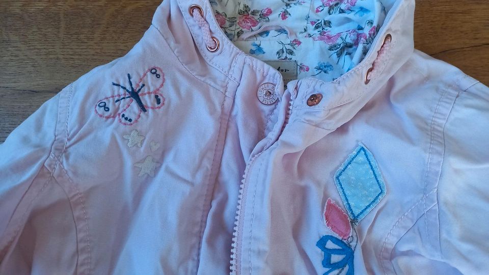 Jacke frühling rosa Next Mädchen 5-6 Jahre gr. 116 in Denkte