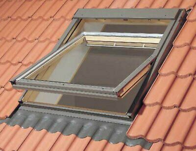 Dachfenster Fenster mit Eindeckrahmen Velux + Rollo in Stuttgart