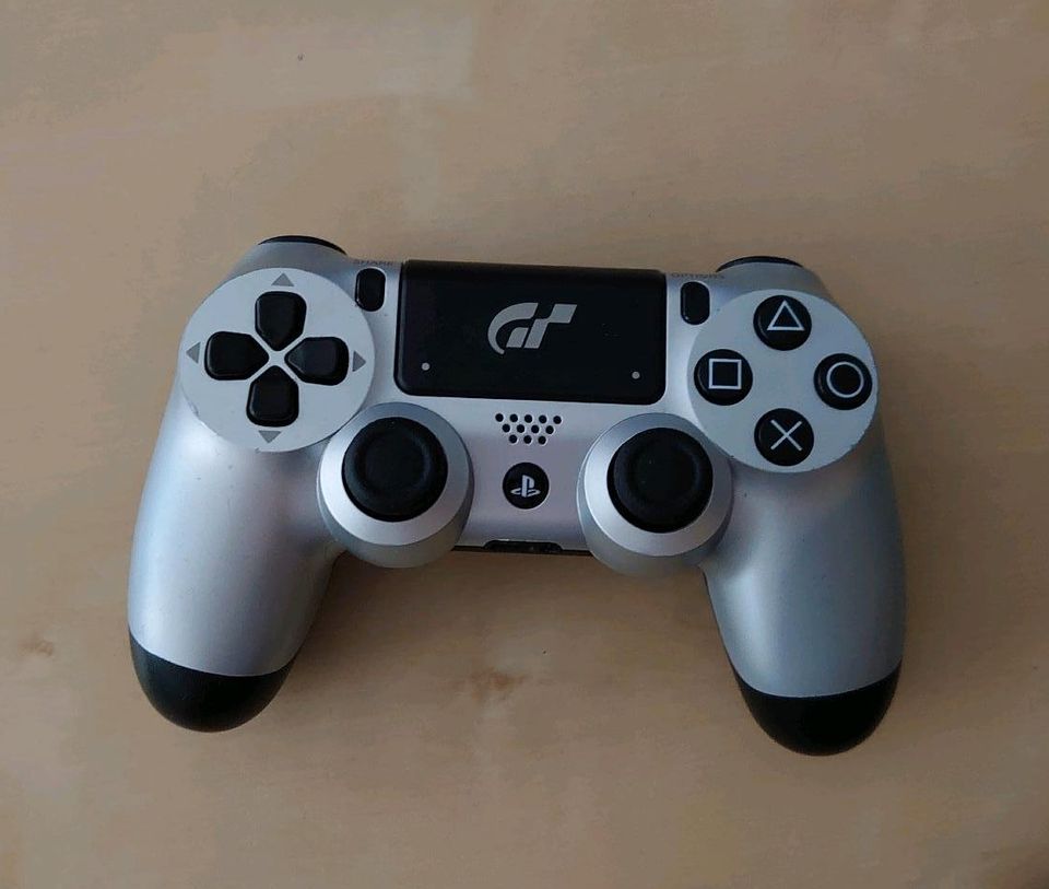 Ps4 Controller in Erfurt