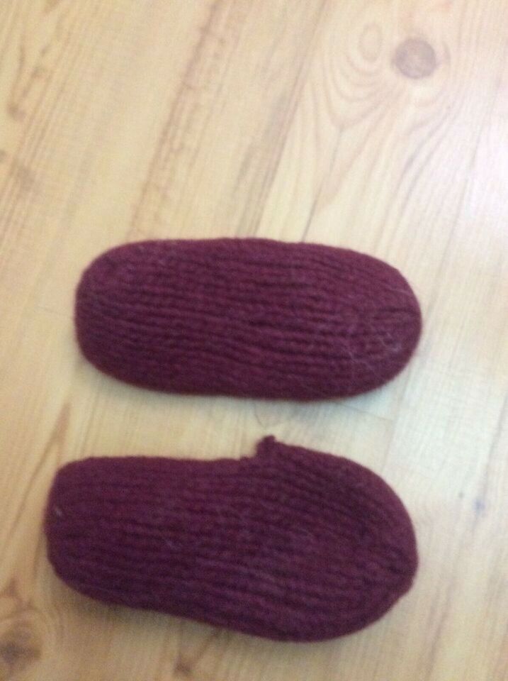 24 Strickschuhe ca.15 cm Wollschuhe Füßlinge Gummistiefel in Berlin