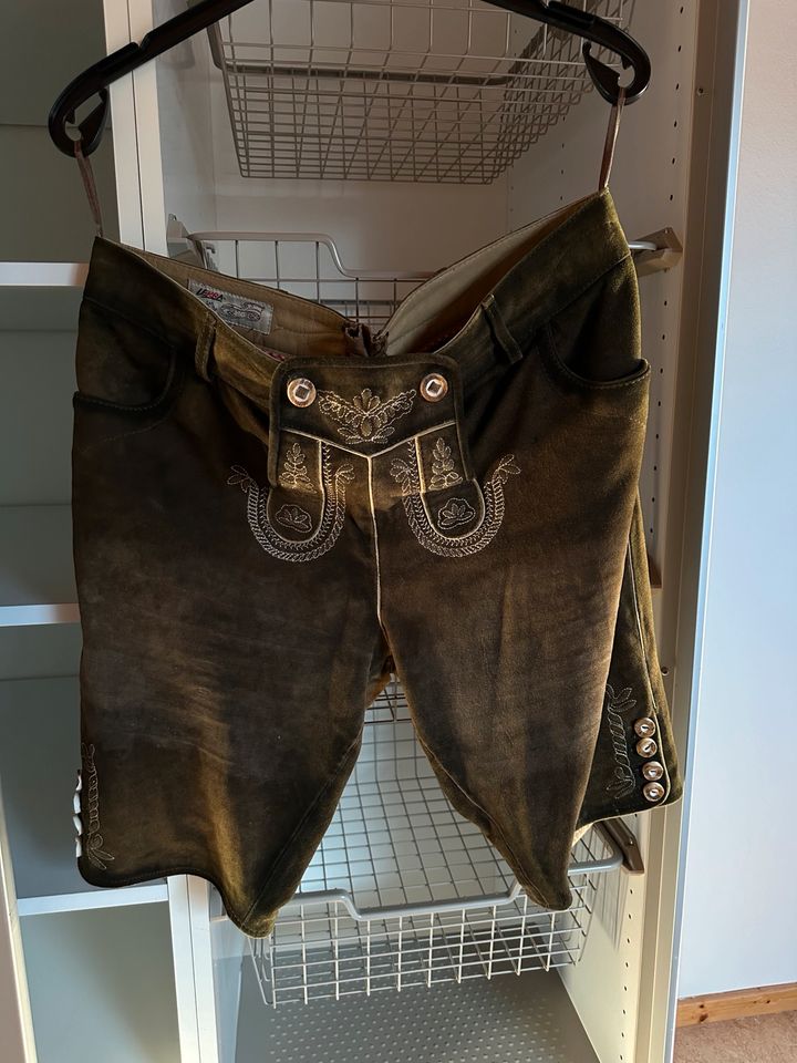 Schöne Lederhose in Villingen-Schwenningen