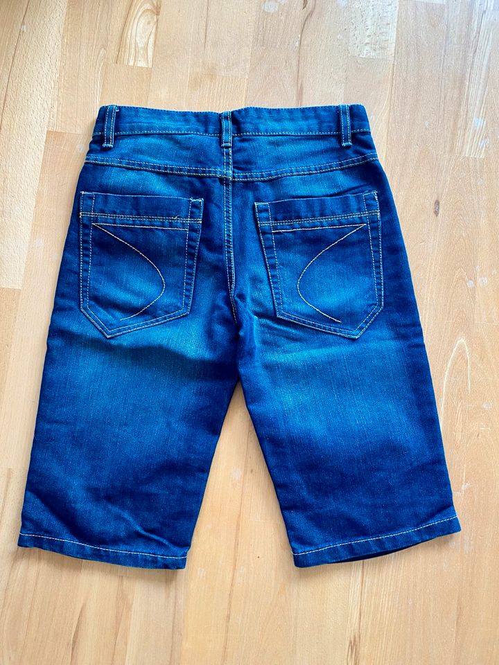 Long-Bermuda Jeans dunkelblau in Uhingen