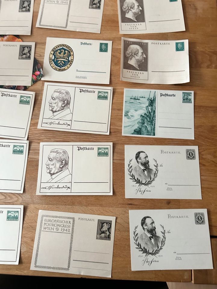 Alte Postkarten mit Briefmarken Aufdruck in Pinneberg