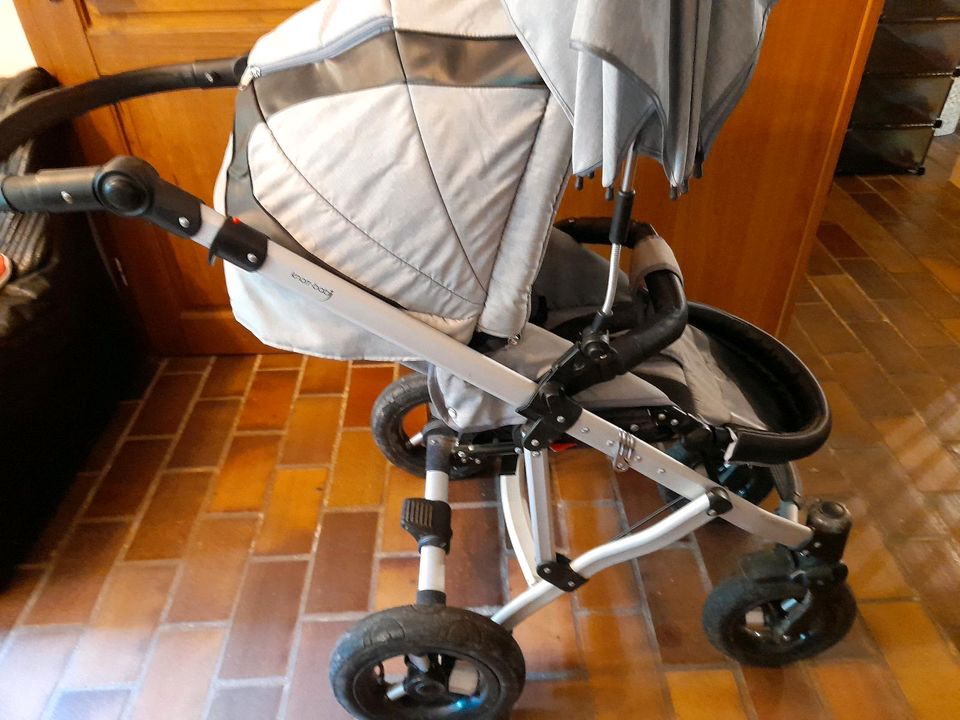 Kinderwagen 3in1 inkl. Zubehör in Radeberg