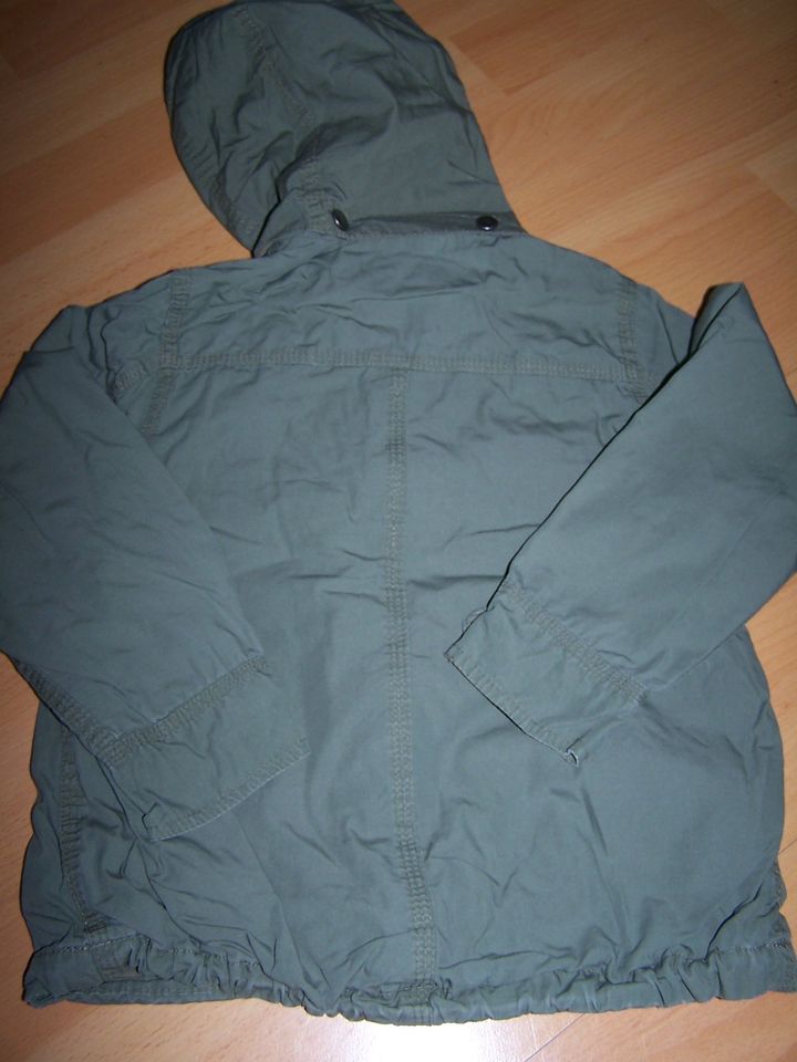 Baby Kleinkind Jacke in der Gr. 98/104 in Belgern