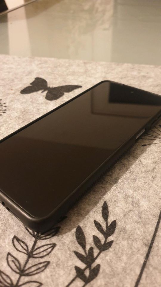 Xiaomi redmi note 9s +Schwarze Hülle, ohne Verpackung in Buxtehude