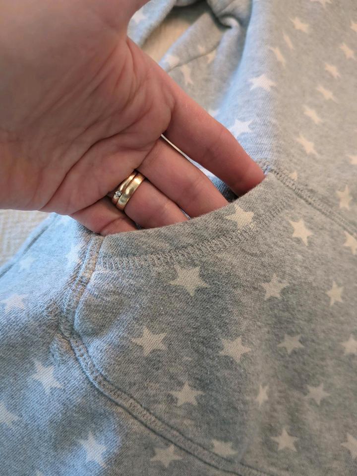 Mini Boden Sweatkleid Sterne Pulli Kleid Kuschelkleid 104 98 in Pfinztal