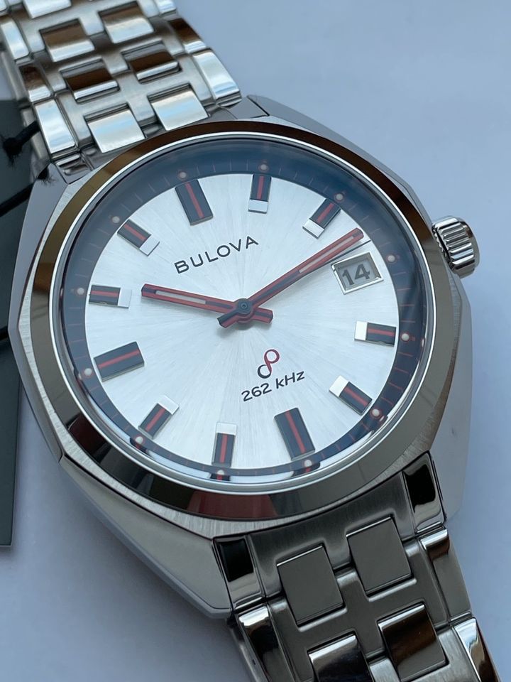 Bulova Jet Star 96K112 Limited Edition - Full Set aus 03/2024 in Castrop-Rauxel