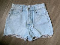 Shorts Hotpants kurze Hose H&M hellblau stonewashed 38 Hessen - Birstein Vorschau