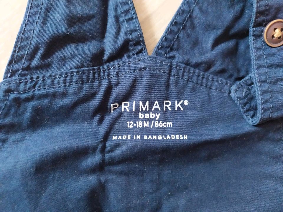 Latzhose, Shorts, Gr. 86, Primark, Nur einmal getragen in Hagen