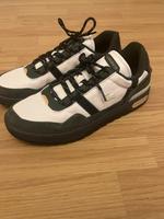 Lacoste T-Clip Herren Sneaker Gr.46 Beige/Grün/Schwarz Mülheim - Köln Höhenhaus Vorschau