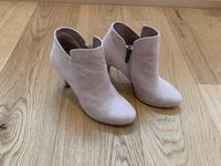 Tamaris Stiefeletten gr. 38 neu Bayern - Heinrichsthal Vorschau
