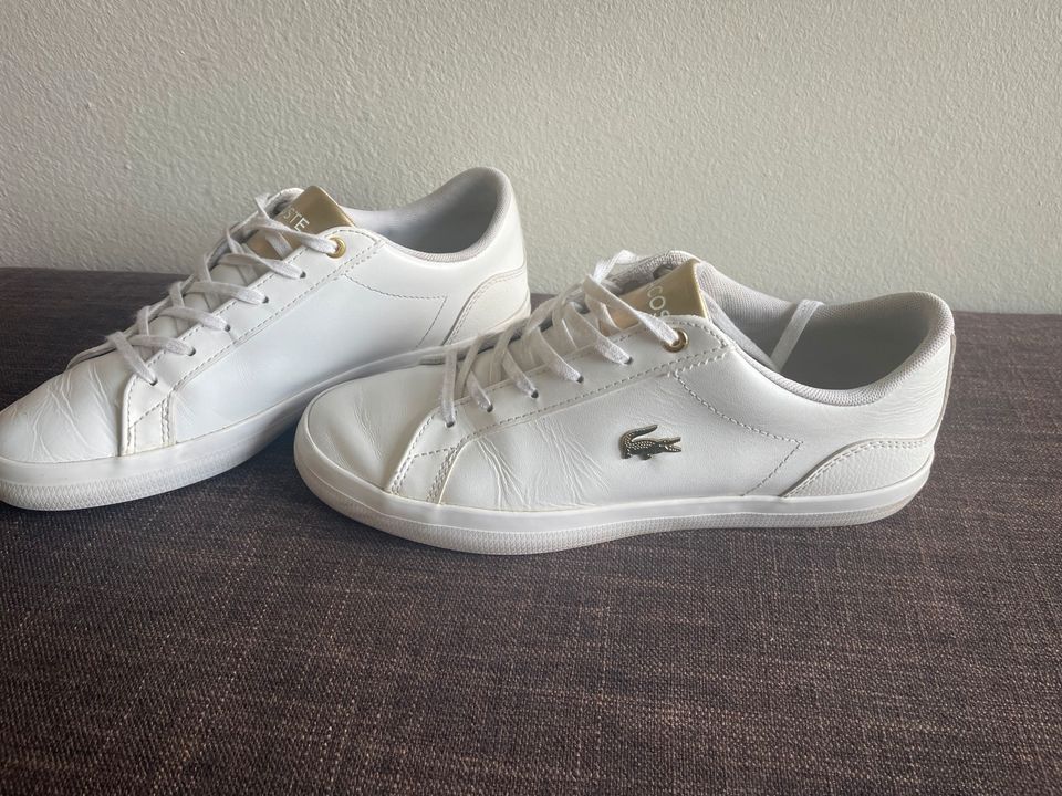 Lacoste Sneaker weiß gold Gr 39 in Hamburg