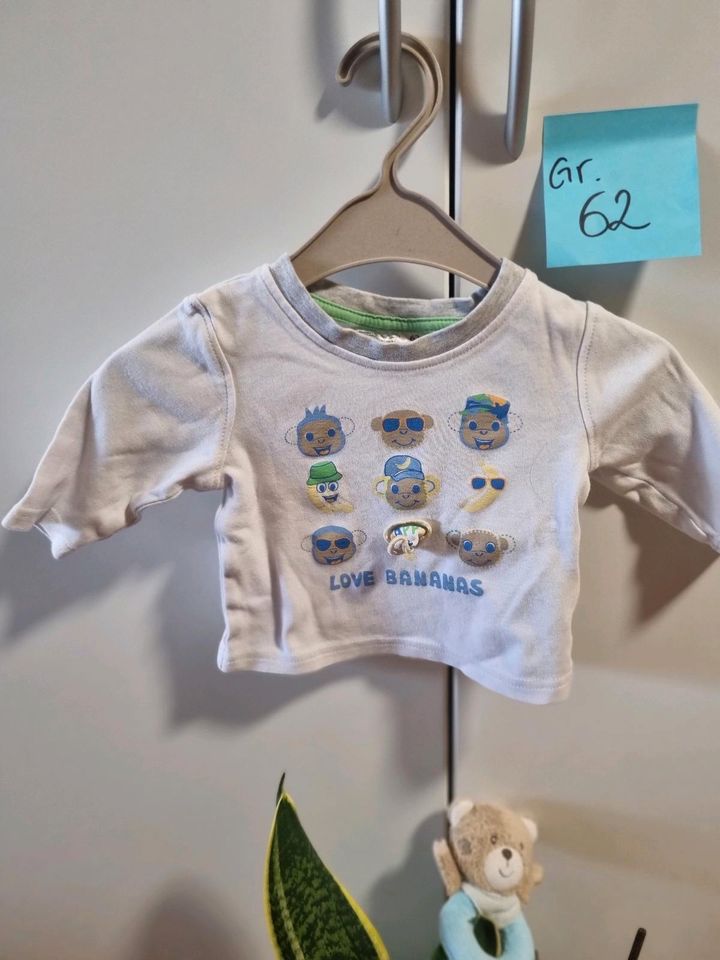 ✨️ H&M Neu Strampler 62 Baby Schlafanzug 74 Body Pullover Disney in Schierling