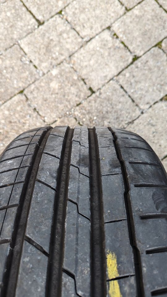 225/50 R17 98Y Reifen Sommer Hankook Ventus S1 evo 3 in Friedrichshafen