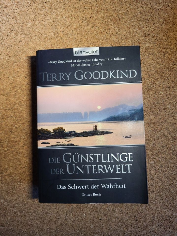 Terry Goodkind, Die Günstlinge der Unterwelt,Schwert der Wahrheit in Kösching