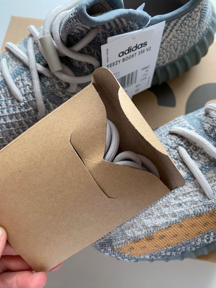 NEU - ADIDAS YEEZY BOOST 350 V2 ISRAFIL US 10,5 EU 44 2/3 in Bellheim