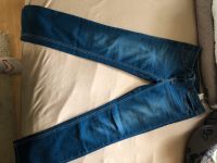 Röhrenjeans von Review 30/32 Berlin - Spandau Vorschau