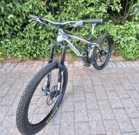 Trek Slash 9  17,5  XTR  Carbonteile Pike Highend Komponenten Baden-Württemberg - Weil der Stadt Vorschau