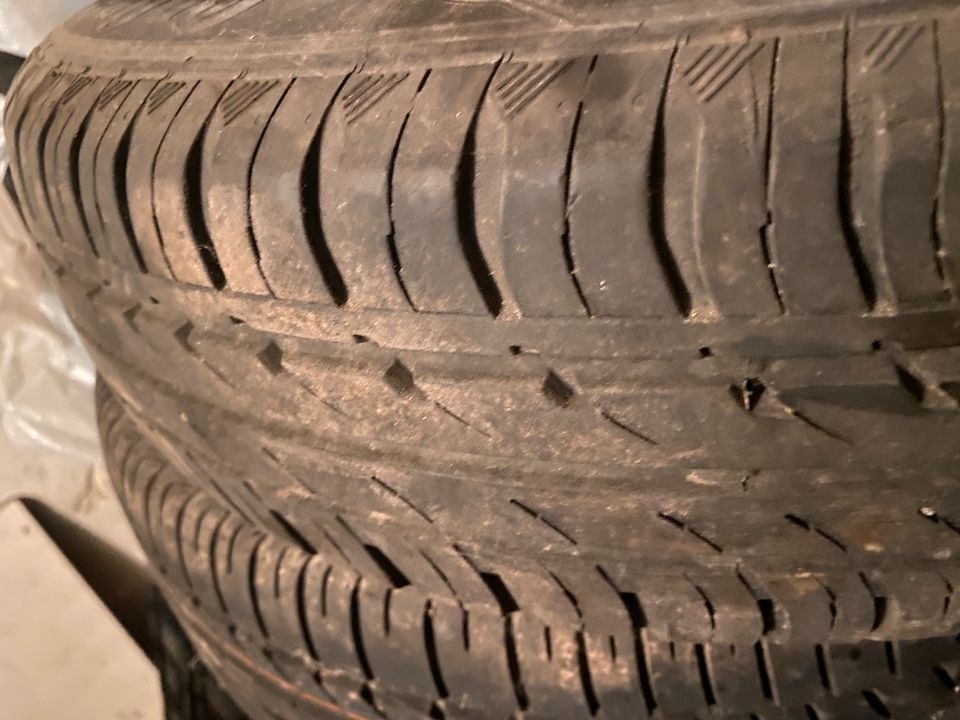 Continental Sommerreifen 165/70R14 Toyota in Waldheim