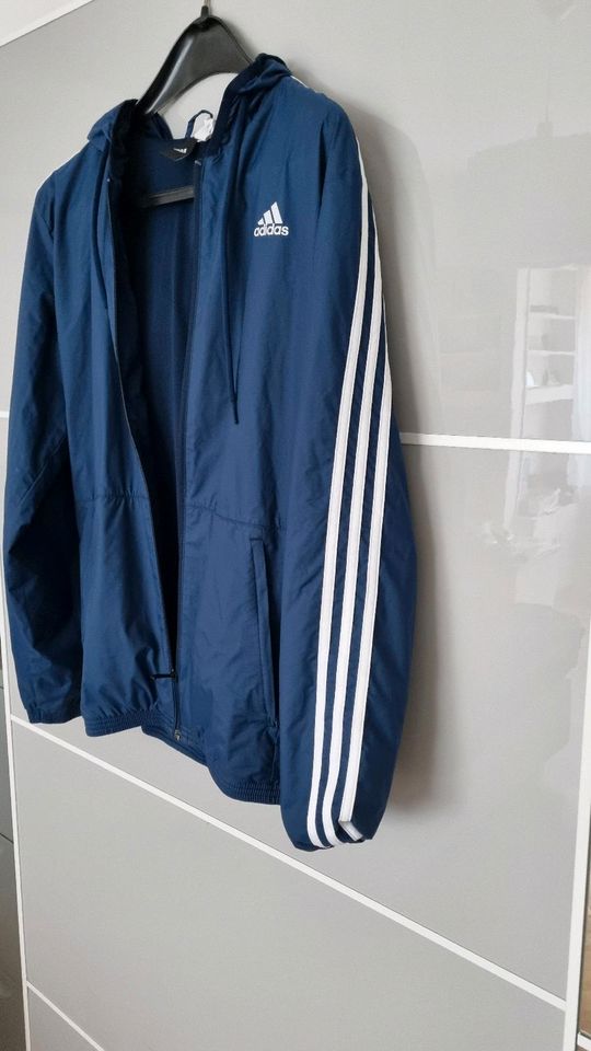 Adidas Windbreaker Hoddie Kapuze Blau Gr.S Neu in Bielefeld