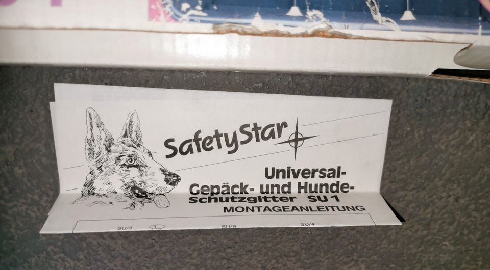 Universal Gepäck- und Hunde Schutzgitter in schwarz, unbenutzt in Erlensee