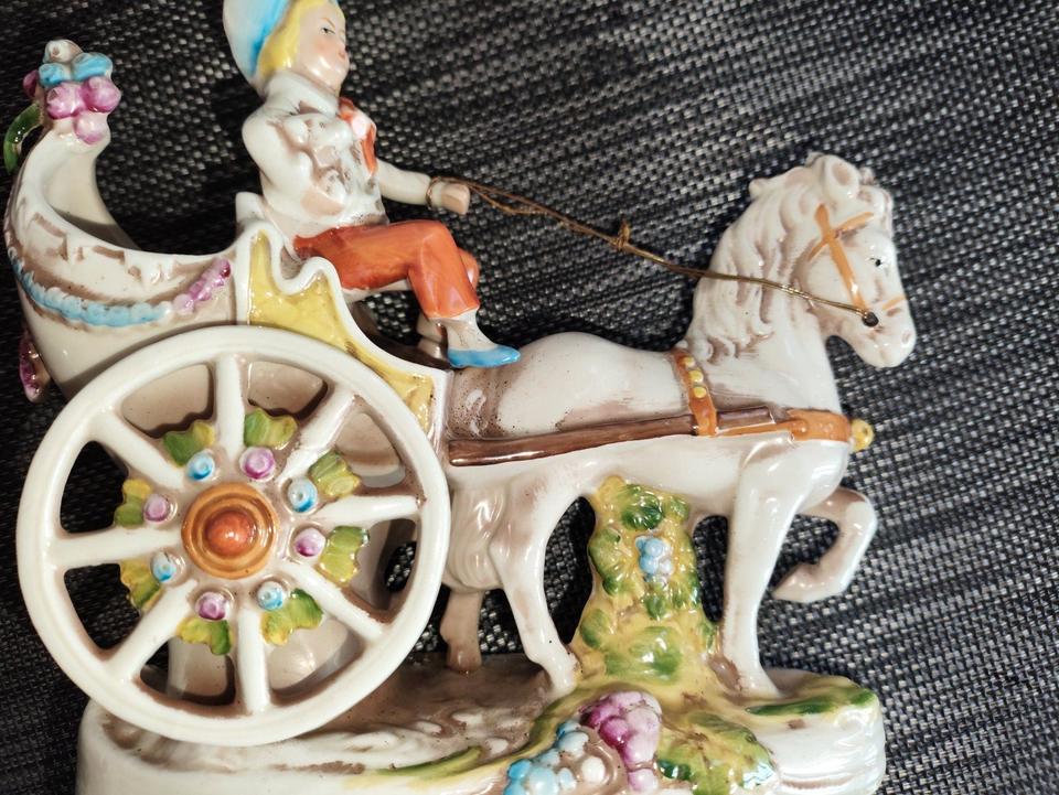 DDR Figurine Kutsche, Porzellan, Gräfenthal Marke, nummeriert in Lemförde