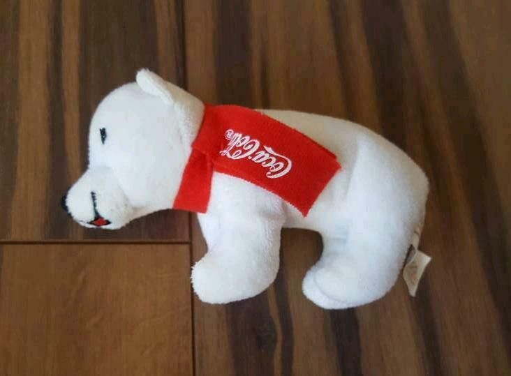 Coca-Cola Weihnachts-Truck und Eisbär in Hunsrück