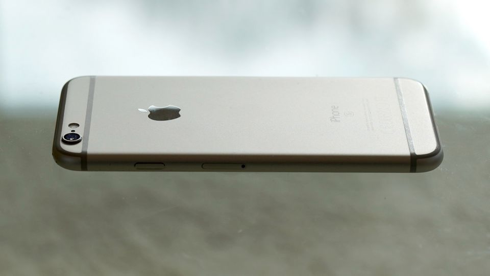 iPhone, Apple, weiß, 6s 16GB simlockfrei, sehr guter Zustand in Altenholz