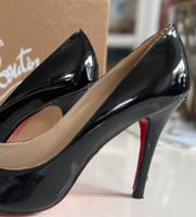 Christian Louboutin schwarzes Lackleder Gr. 41 Lindenthal - Köln Sülz Vorschau