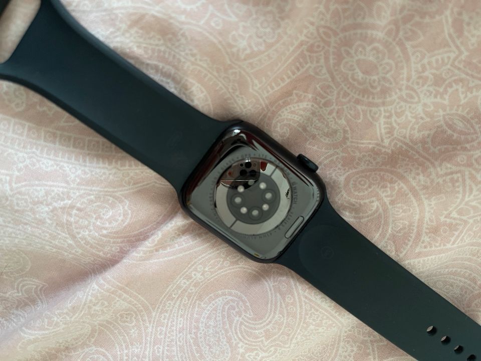 Apple Watch Series 8 41mm in Herne