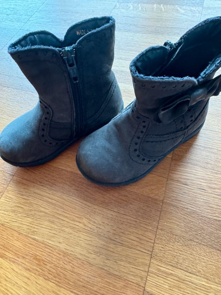 Babyschuhe Boots Leder Stiefel in Trier