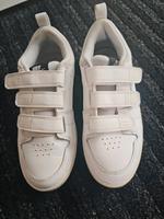 neuwertige weiße Damen sneaker von Nike Saarland - Bexbach Vorschau