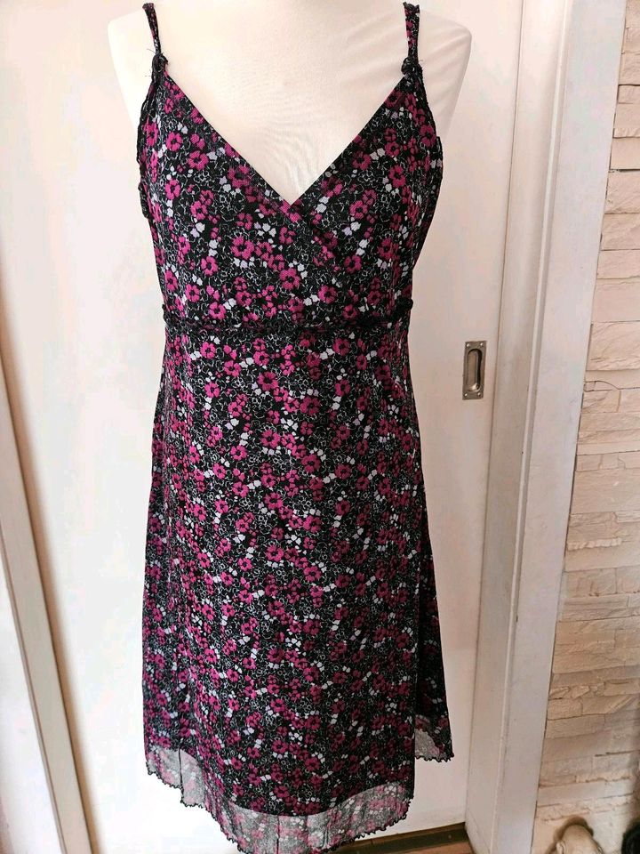 S.Oliver Damen Sommerkleid  44 in Eschwege