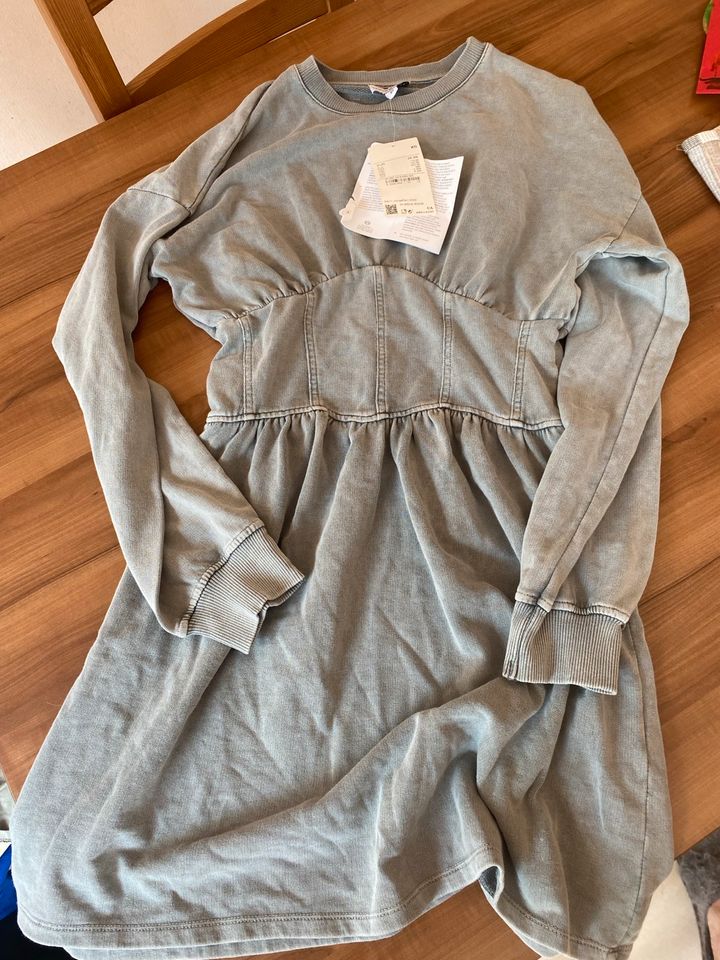 Kleid Xs neu in Stemwede