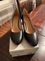 GEOX Uniformschuhe/ Pumps Damen Hessen - Mörfelden-Walldorf Vorschau