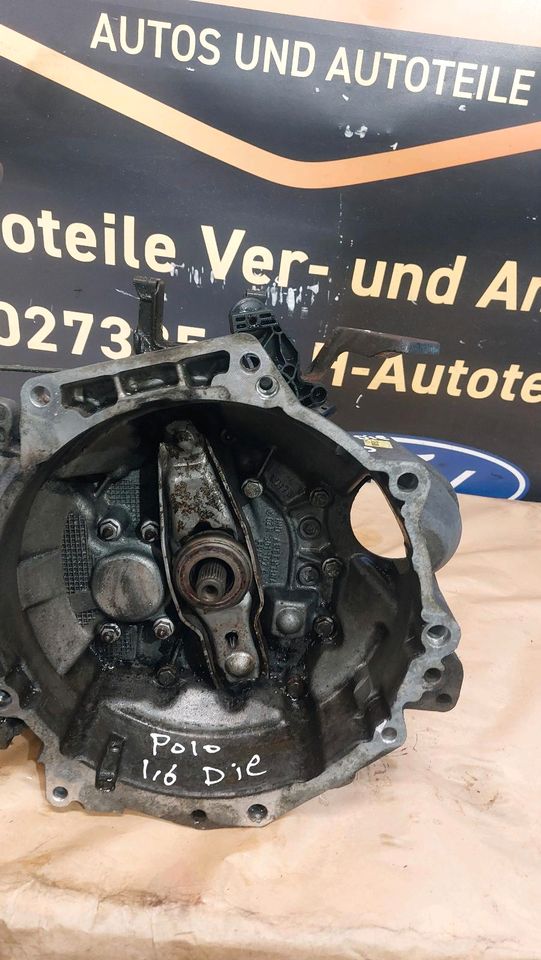 Vw polo 9N3 getriebe 1.6 Diesel 02R301107A in Bochum