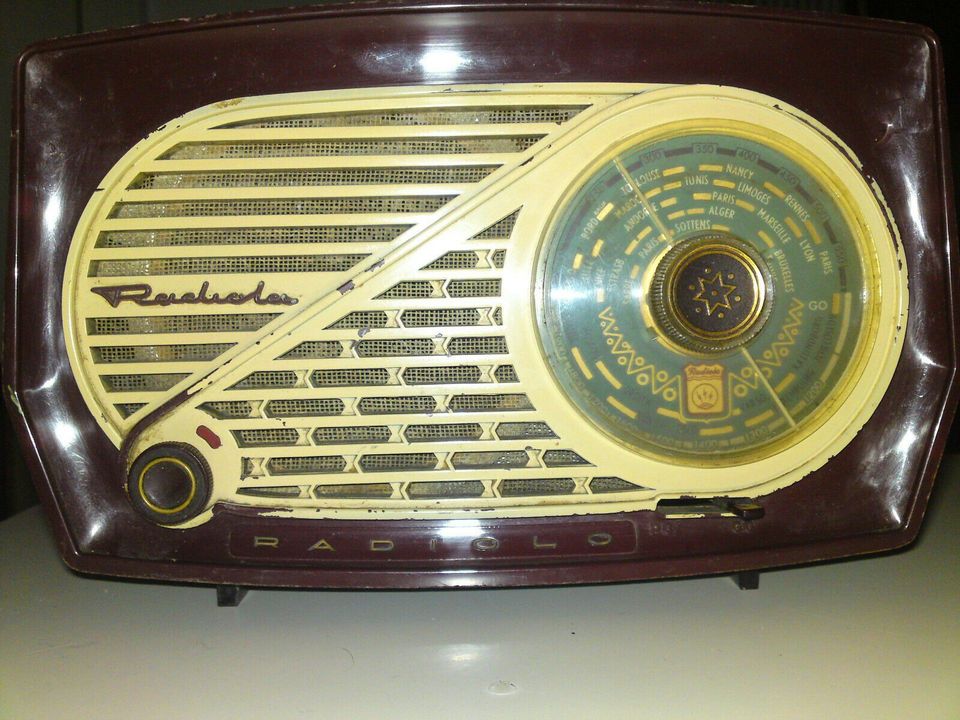 Kleines altes Radio Röhrenradio ~ RADIOLO ~ Frankreich ~ 1954 in Bielefeld
