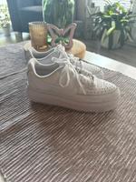 Nike Schuhe Gr 37,5 wNEU NP 90€ ♥️ Niedersachsen - Nienburg (Weser) Vorschau