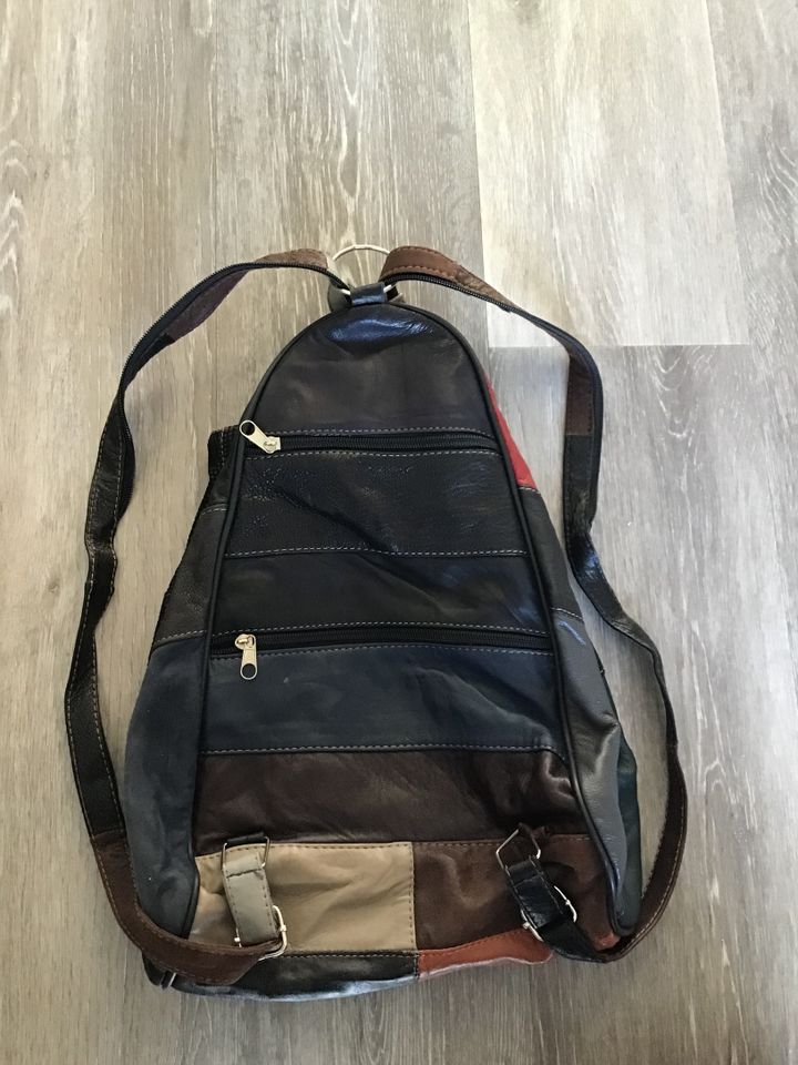 Design Leder Damen Tasche Rucksack Echtleder in Bonn