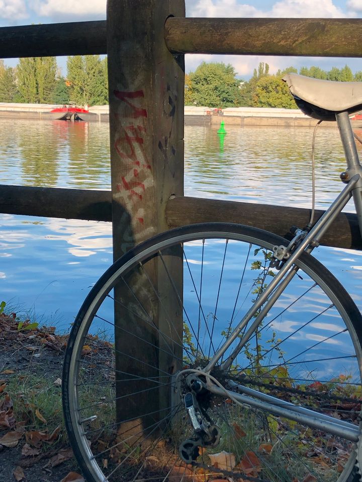 Batavus Rennrad Retro Rahmenhöhe 56 in Berlin