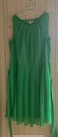 Tolles grünes Festliches Kleid Gr. 42 Esprit NEUwertig Sachsen - Rothenburg Vorschau