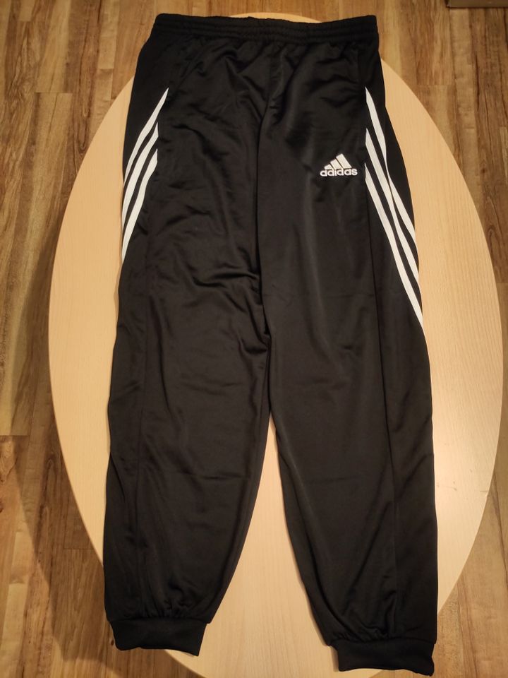 Adidas Trainingsanzug F49712 (M), Sereno 14 PES SUIT (ungetragen) in Mainz