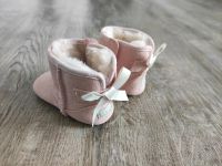 UGG Boots Baby neu Größe 18 Baden-Württemberg - Weissach im Tal Vorschau