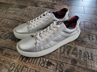 TOP! Schicke Sneaker von Jette Joop Gr. 42 Silber weiß Schuhe Thüringen - Neuhaus Vorschau