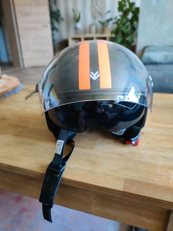 Jethelm Helm Motorradhelm in Preußisch Oldendorf