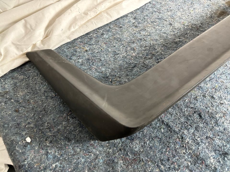 BMW E28 Heckspoiler Heckansatz Lippe Ansatz M535I ZENDER in Schwendi