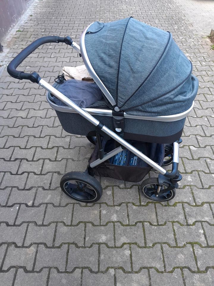 Kinderwagen moon nuova in stonegrey in Walzbachtal